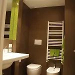 Wellnessinnrome Shortlet Apartman *