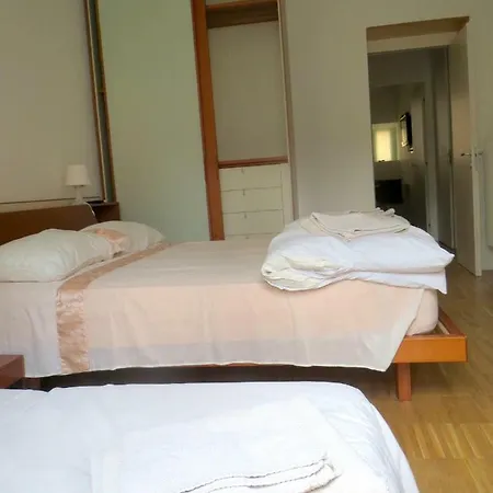 아파트 Wellnessinnrome Shortlet *